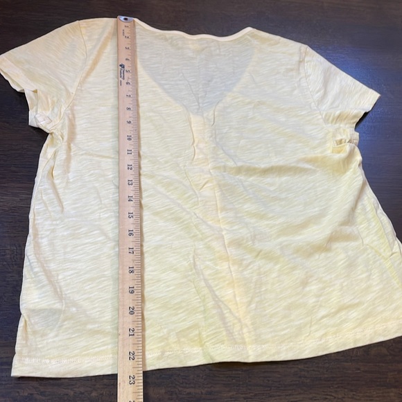 NWOT Old Navy size S small pale yellow button up tee - Picture 4 of 4